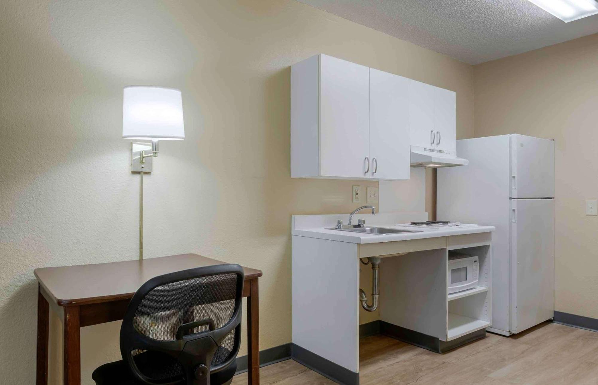 Extended Stay America Select Suites - Raleigh - Cary - Regency Parkway South Exteriör bild