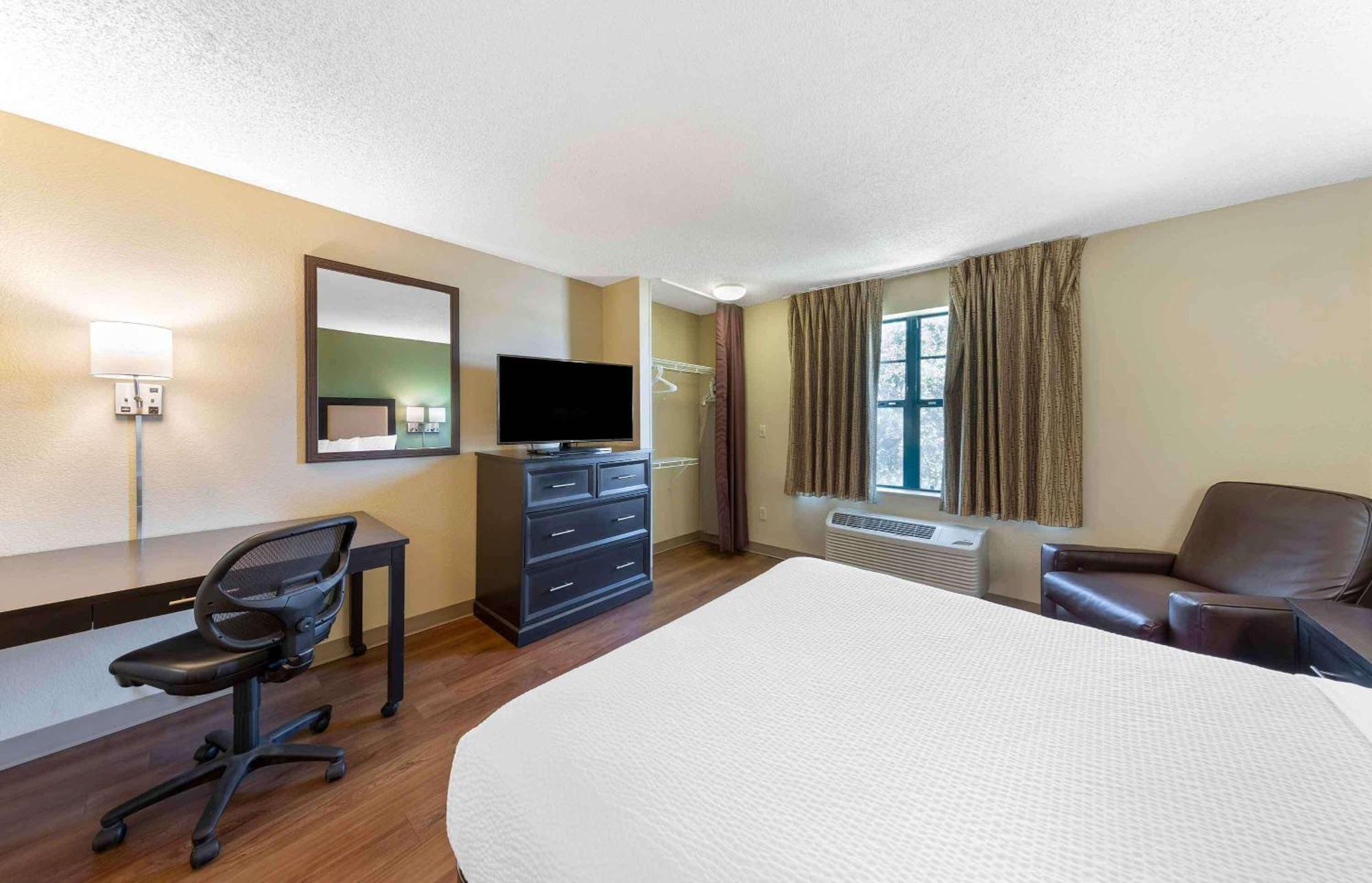 Extended Stay America Select Suites - Raleigh - Cary - Regency Parkway South Exteriör bild